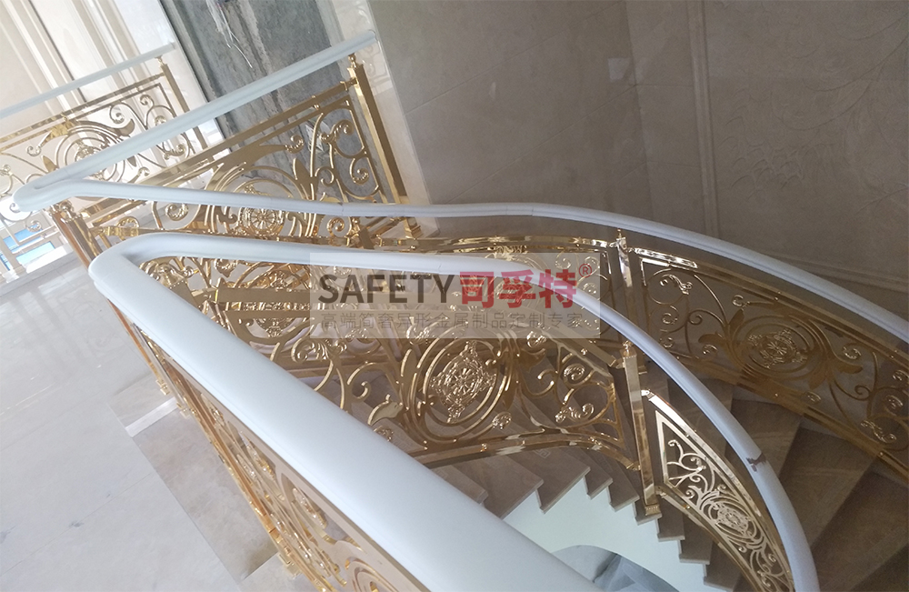 鋁藝鏤空雕花樓梯扶手：造型多樣，工藝成熟，彰顯高端品味(圖2)